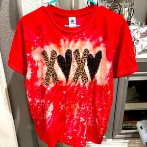 Red short sleeve X🖤X🖤 shirt